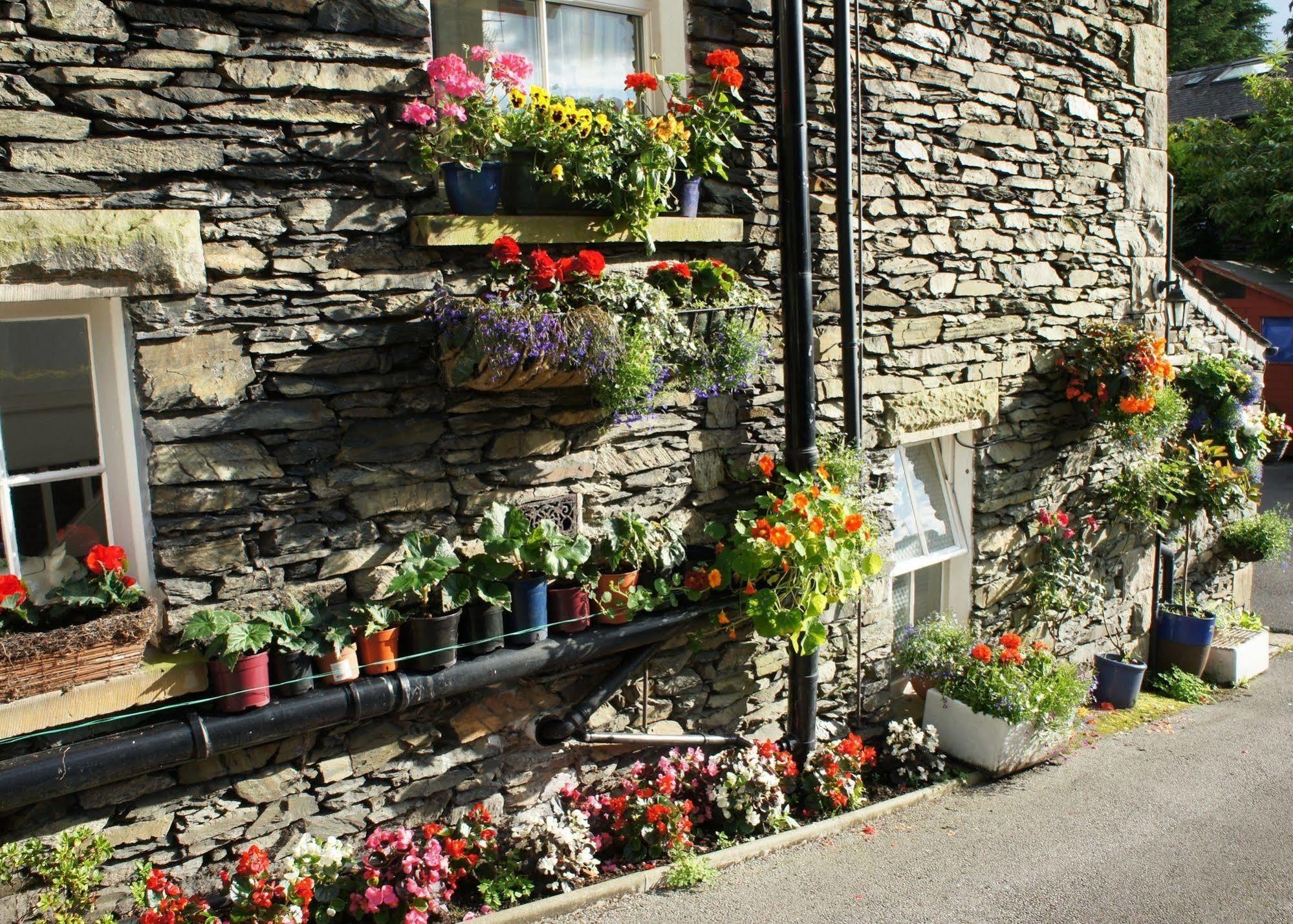 May Cottage B&B Bowness-on-Windermere Eksteriør billede