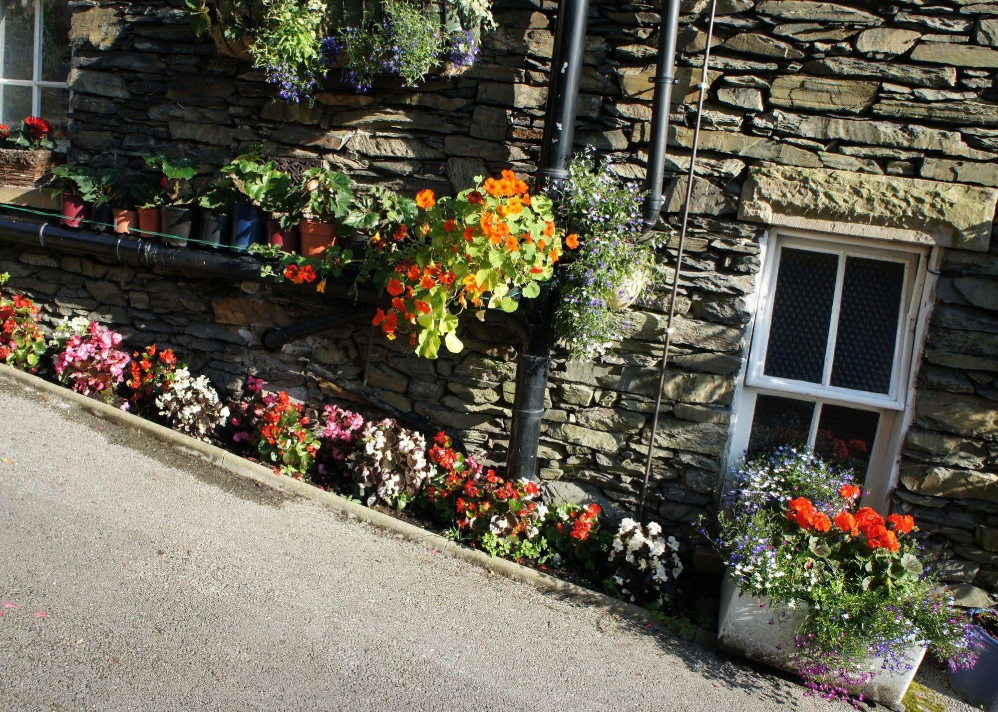 May Cottage B&B Bowness-on-Windermere Eksteriør billede