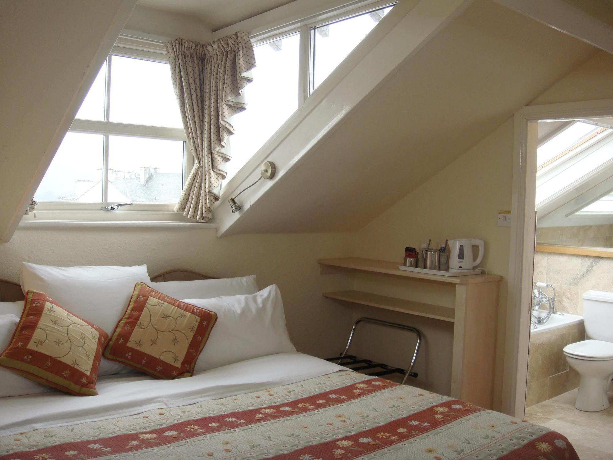 May Cottage B&B Bowness-on-Windermere Eksteriør billede