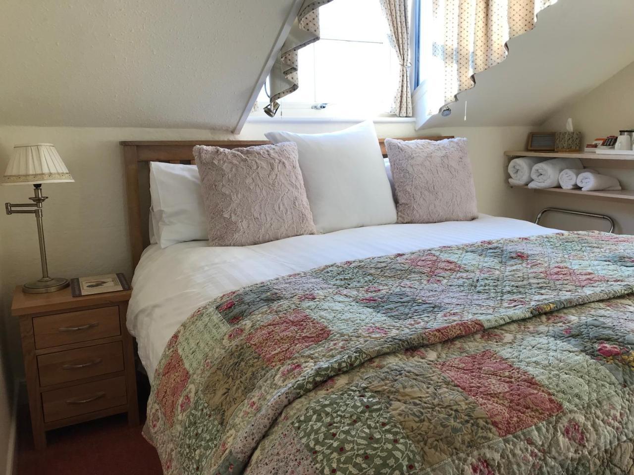 May Cottage B&B Bowness-on-Windermere Eksteriør billede