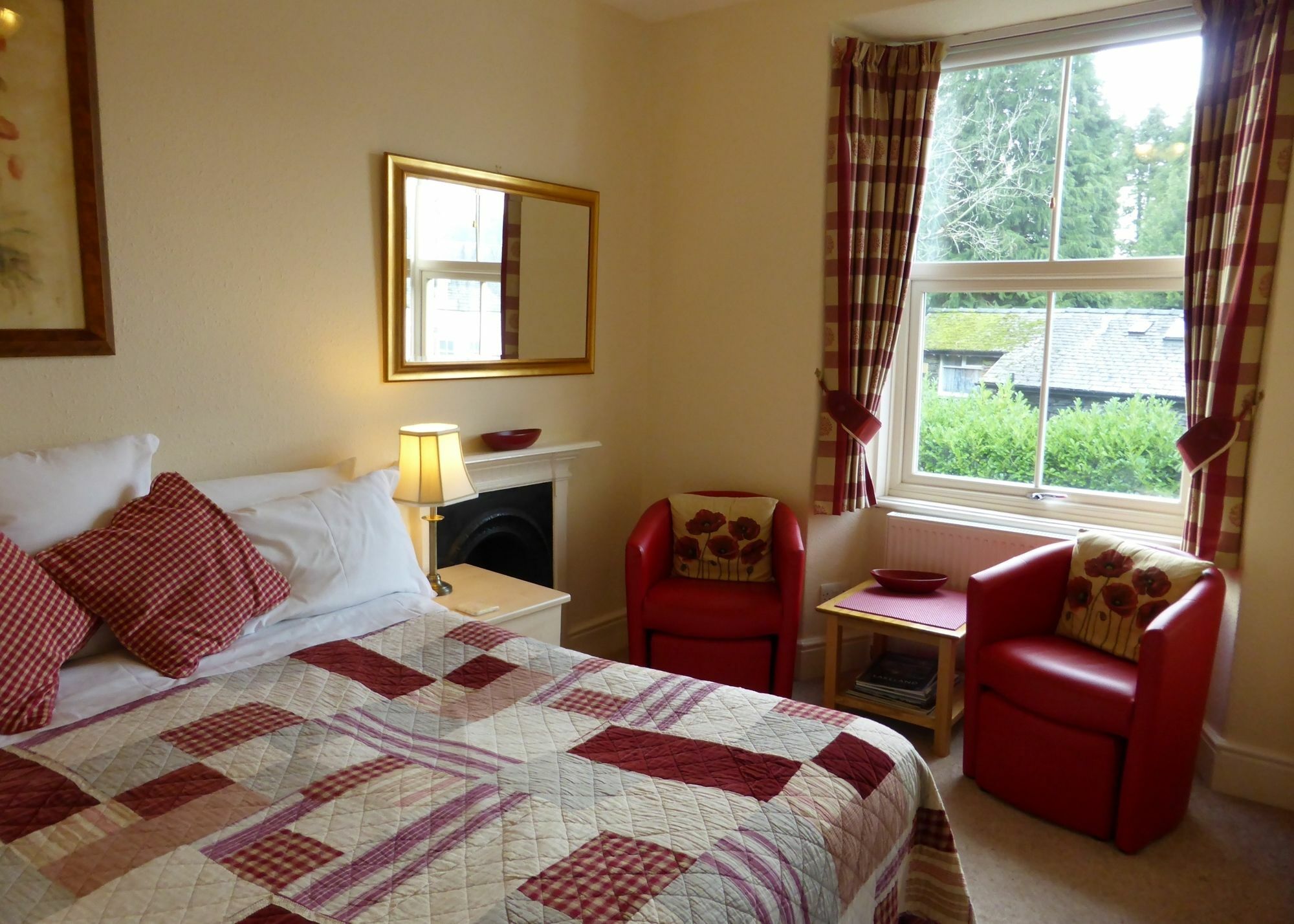 May Cottage B&B Bowness-on-Windermere Eksteriør billede