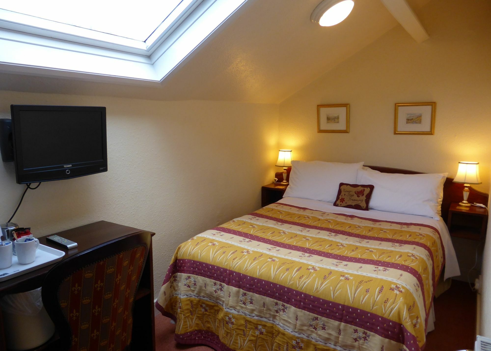 May Cottage B&B Bowness-on-Windermere Eksteriør billede